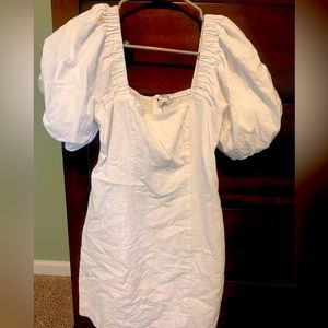 White puff sleeve dress.
